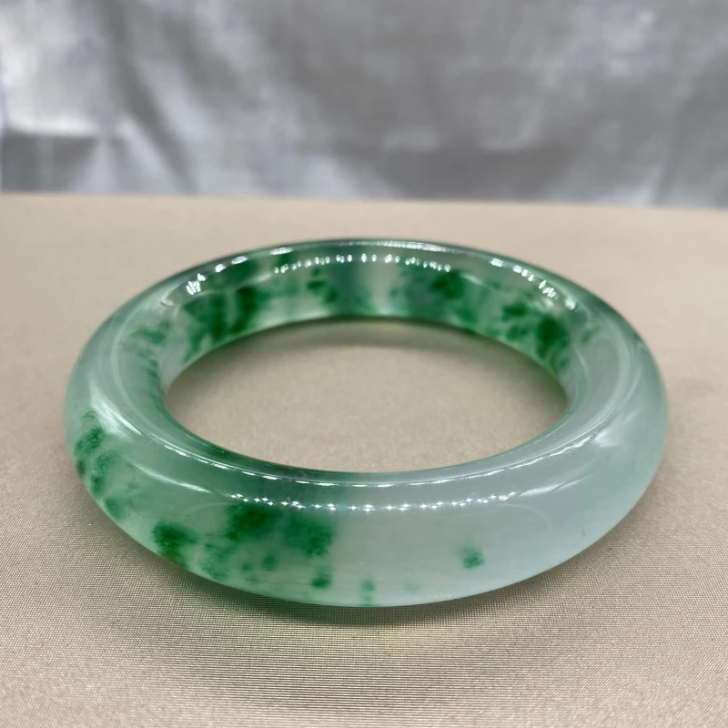 【绿意盎然 永恒暖阳】绿手镯Q55721