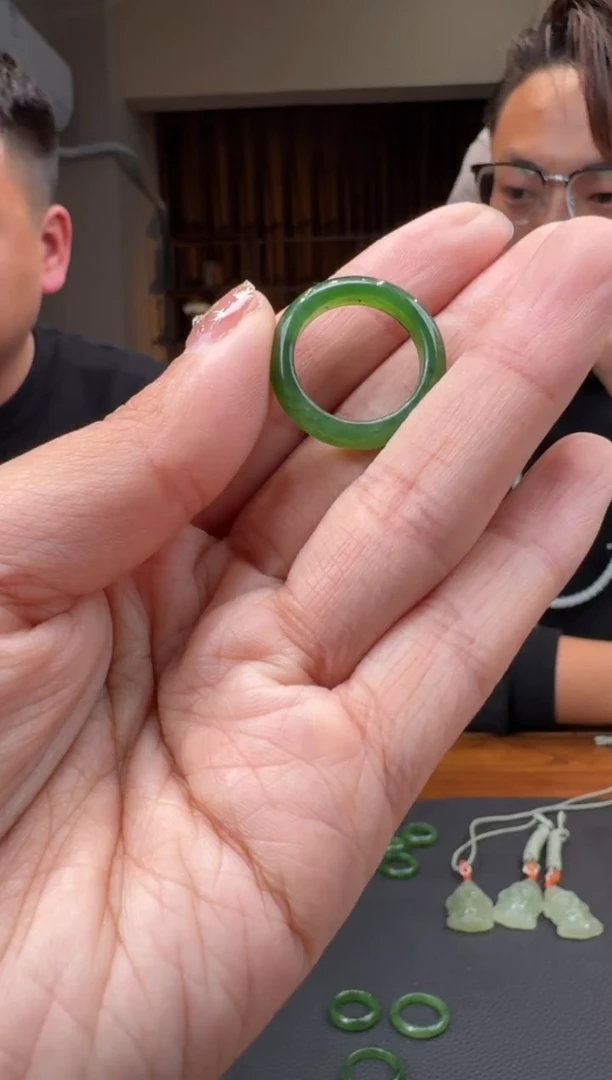 【闪购商品】和田玉10未镶嵌1.23二帅