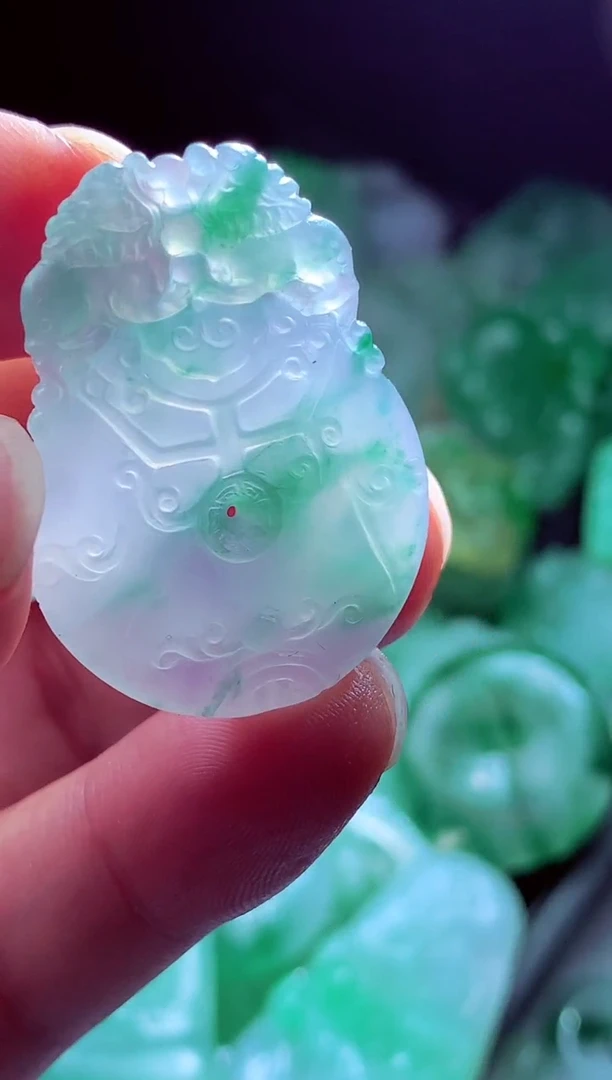 未镶嵌定制翡翠糖**?翡翠毛货定制