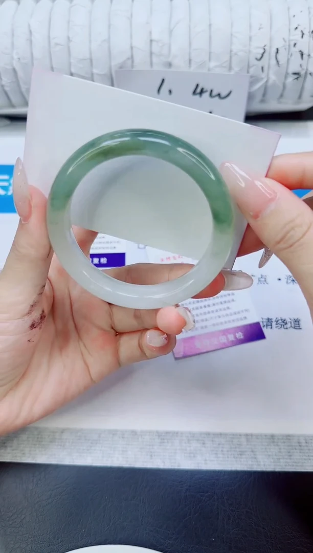 未镶嵌手镯石英质玉108/54