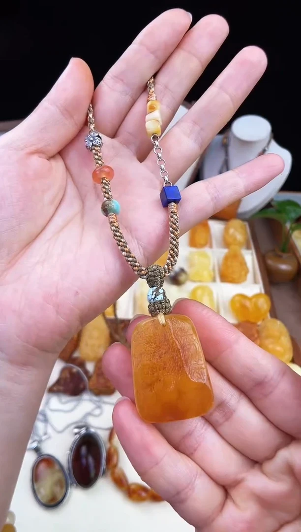 琥珀未镶嵌珠宝奇石柒月