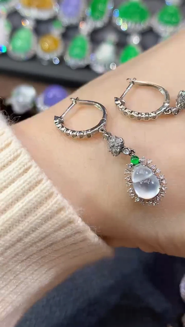 18K金镶嵌翡翠耳饰D7 多样性发一件