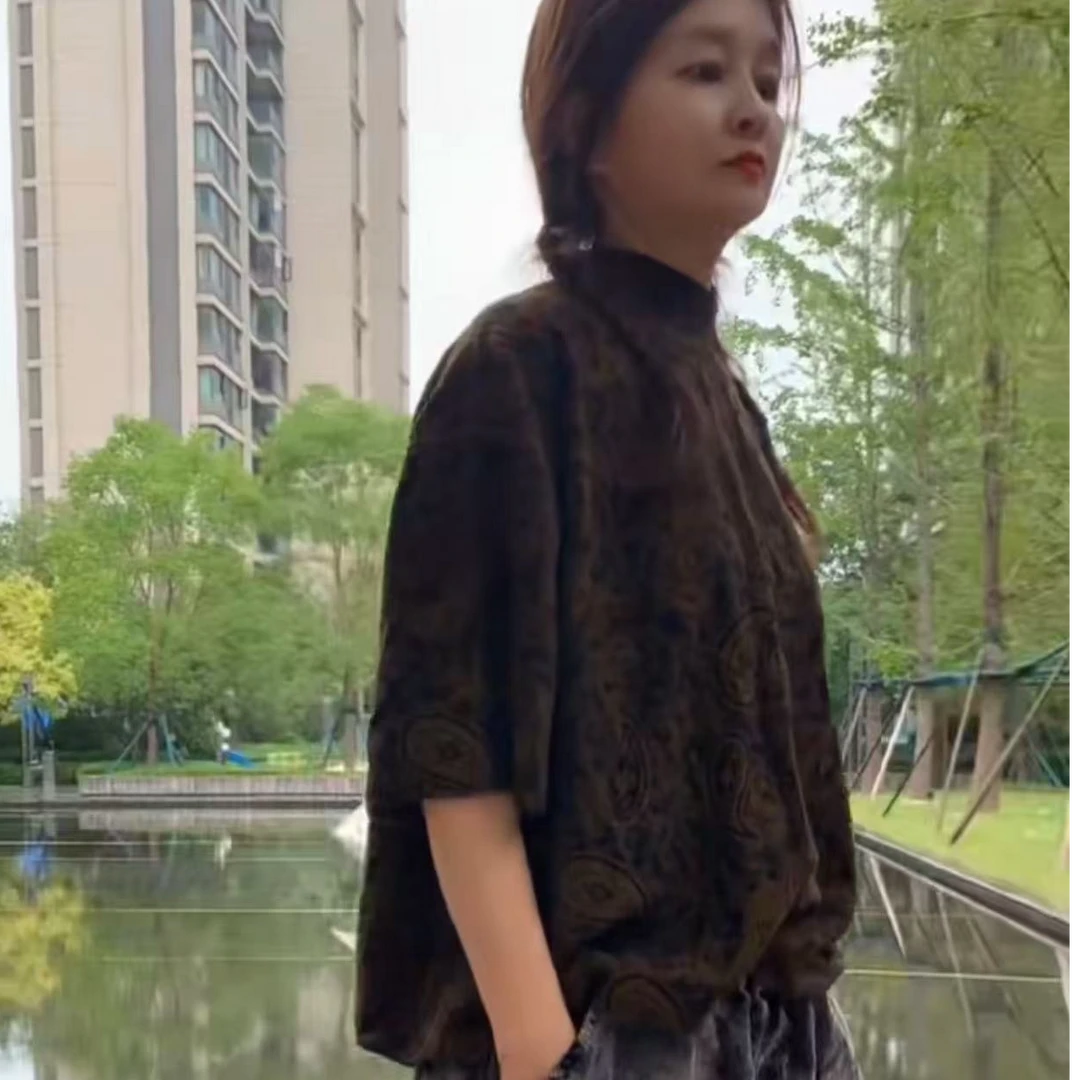 樆木中袖立领套头衫