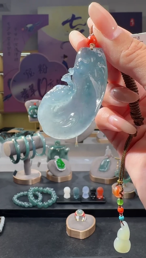 吊坠(不含链)未镶嵌翡翠凤凰