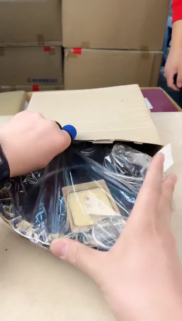 【闪购商品】瓷片800打包不容易，谨慎参拍~~~！