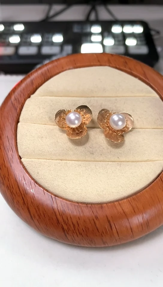 【闪购商品】淡水珍珠耳钉未镶嵌三叶草耳钉