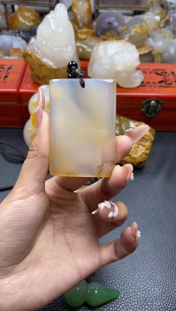 【闪购商品】玛瑙/玉髓挂件未镶嵌00