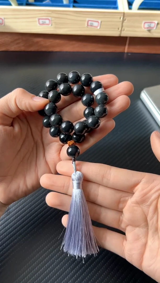 未镶嵌手串和田玉若羌微色差手持卡12Q