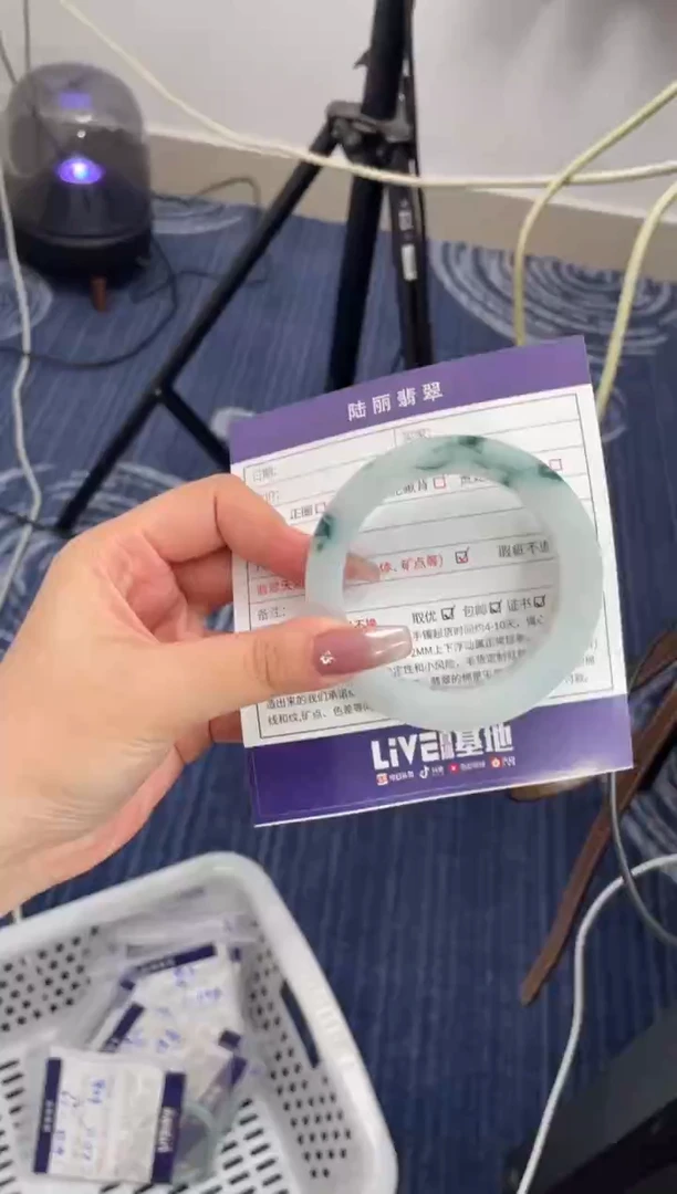 未镶嵌手镯定制翡翠德**杨定制手镯DZS/XCZB4