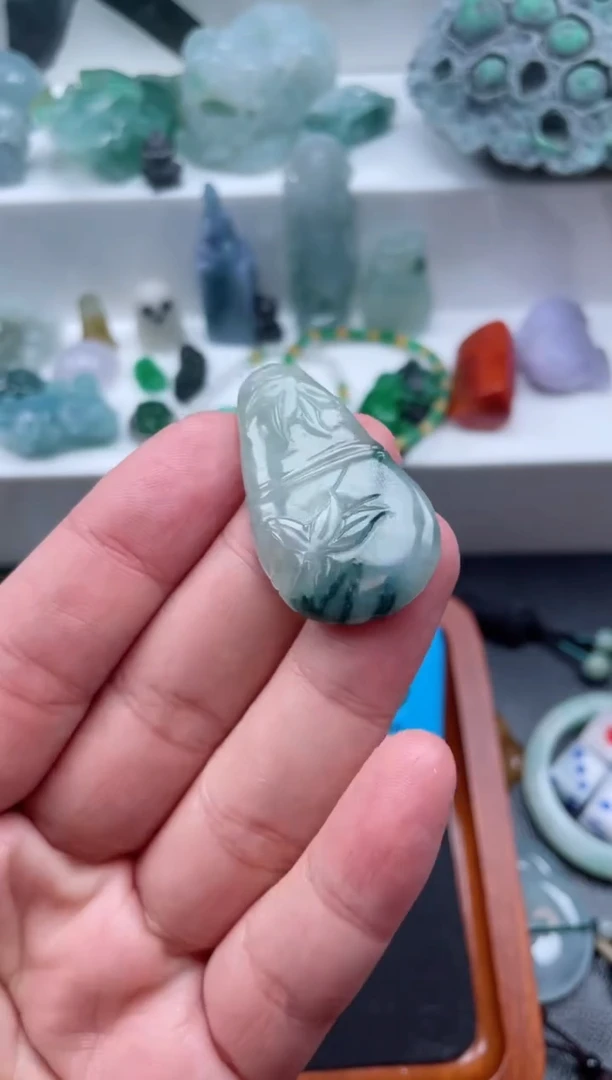 【闪购商品】翡翠颈饰未镶嵌竹