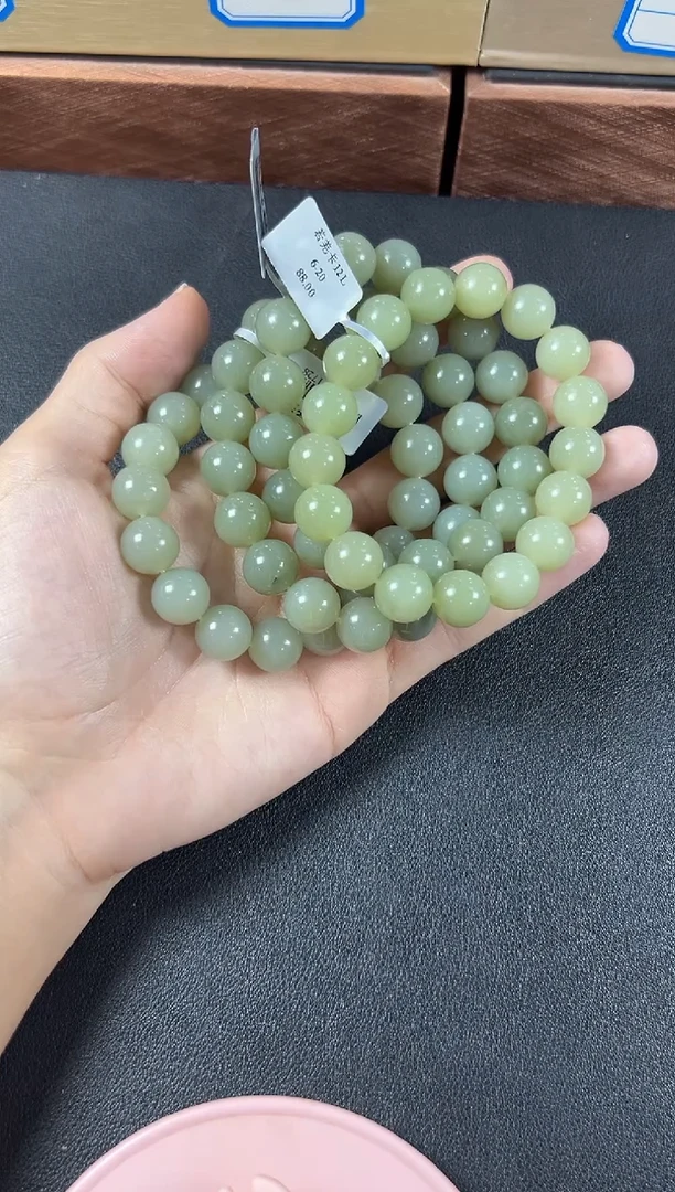 手串未镶嵌和田玉若羌微色差卡12手串多样性发货拍一发其一