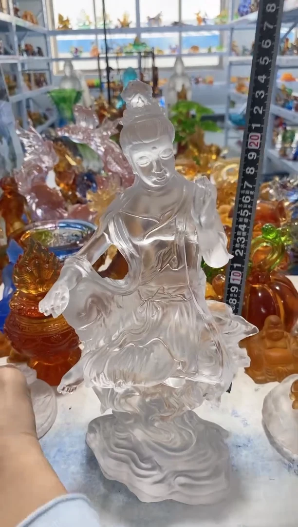 手工艺品琉璃观音 微瑕介意勿拍 不退不换 不带礼盒