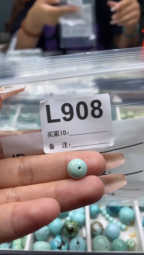未镶嵌绿松石珠宝奇石.