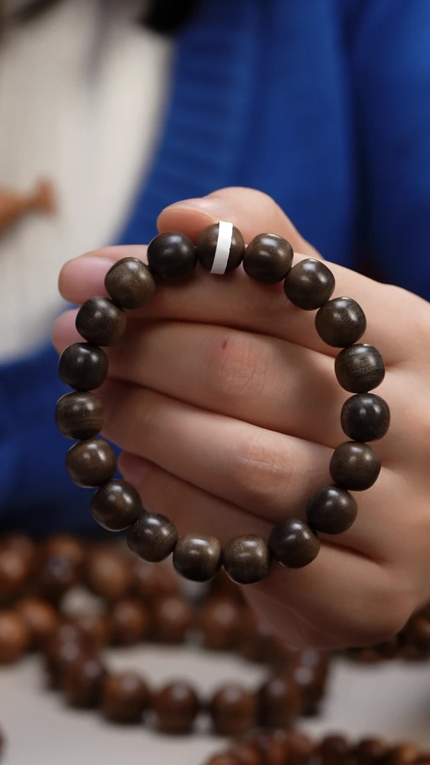 檀香木手串/手链阴沉老山檀香10老型单圈瑕疵