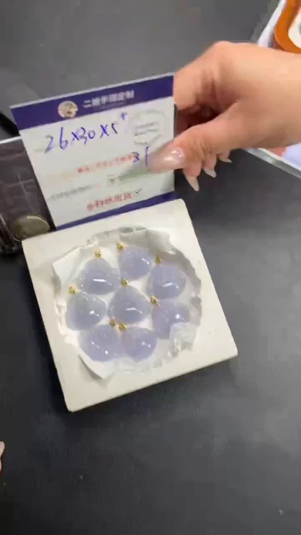 18K金镶嵌挂件翡翠冰蓝紫佛公多样性发其一CP22配绳