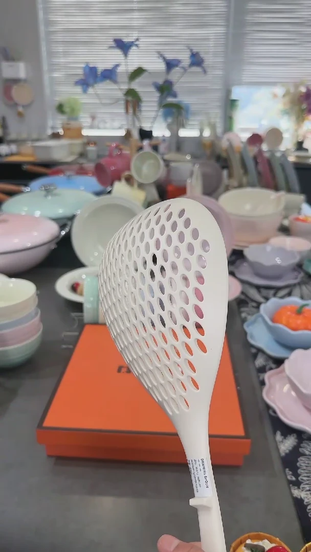 【闪购商品】瓷沥水勺34.5*13.5*4cm-霜白