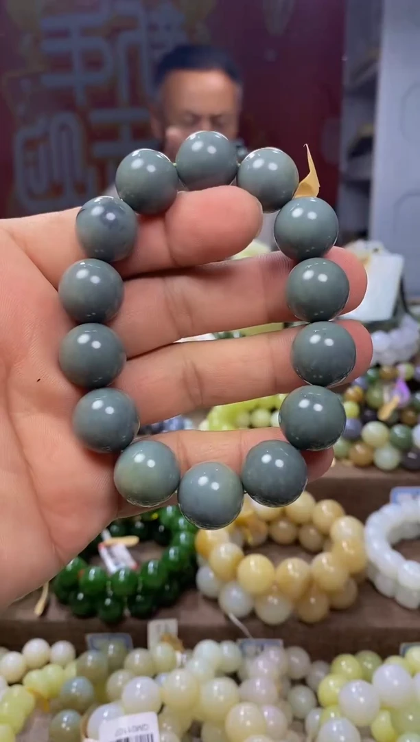 未镶嵌手链和田玉1
