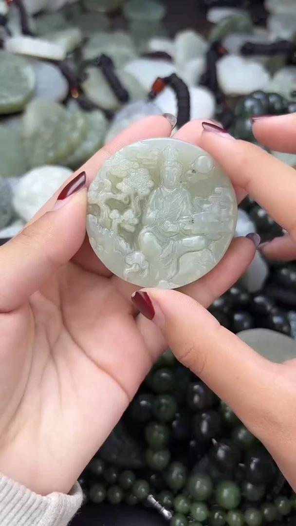 颈饰未镶嵌和田玉1