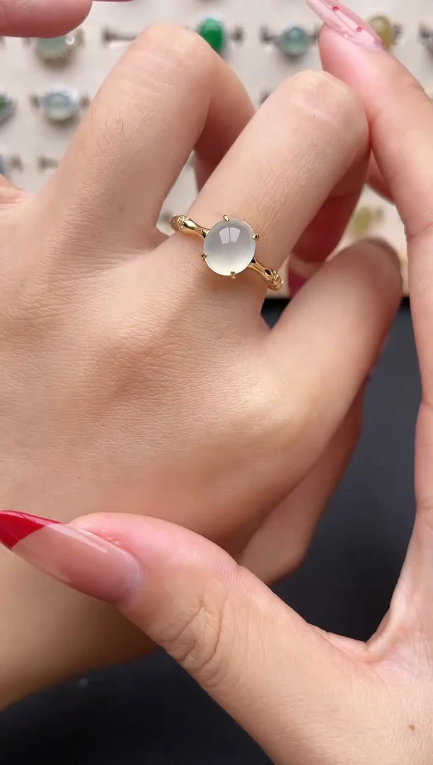 【闪购商品】翡翠戒指银S925镶嵌一物一证一礼盒