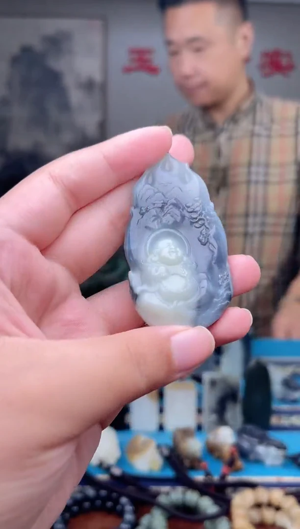 未镶嵌和田玉挂件1