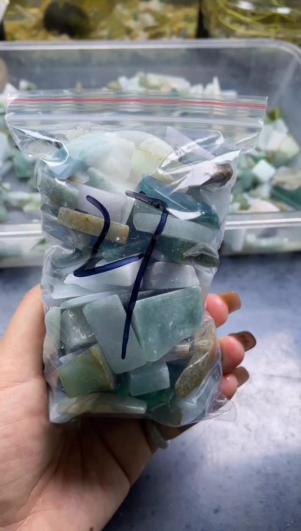 配石翡翠天然翡翠中号500克27