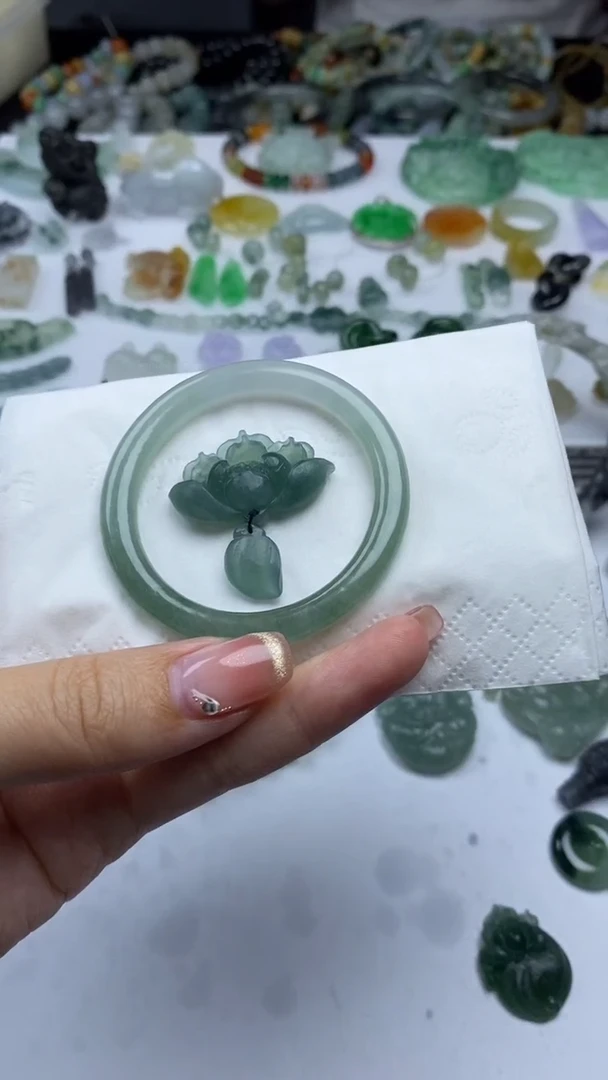 未镶嵌定制翡翠时**人毛货定制不退不换