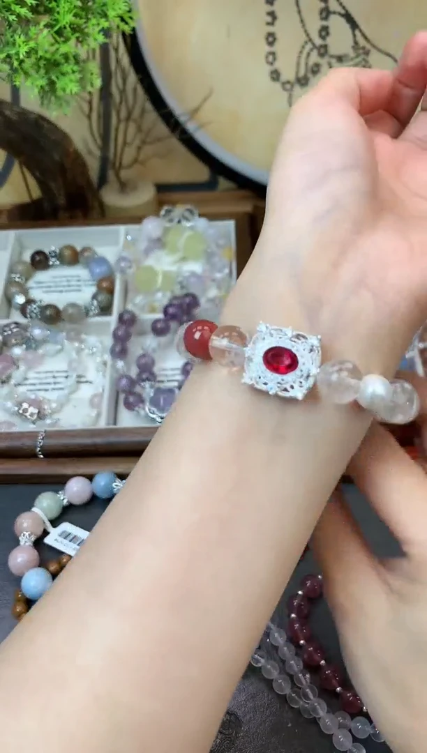 【闪购商品】水晶手链未镶嵌308手串