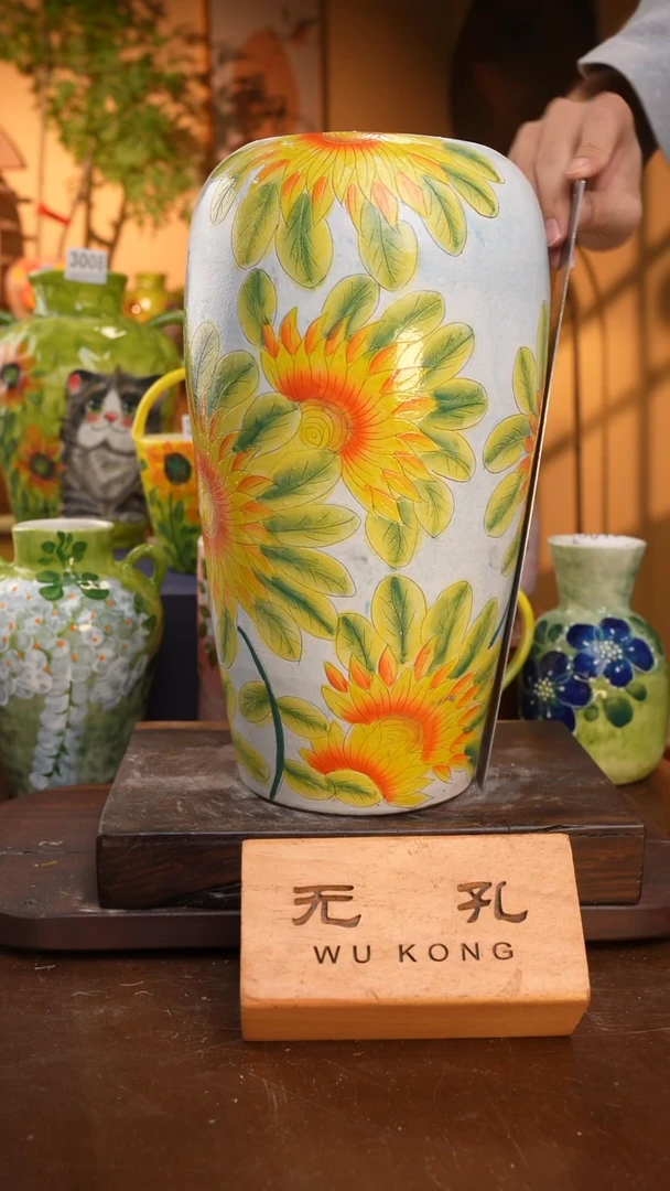 摆件6-33口径12高度33 1-2误差手工手绘有些许色差 完美慎拍