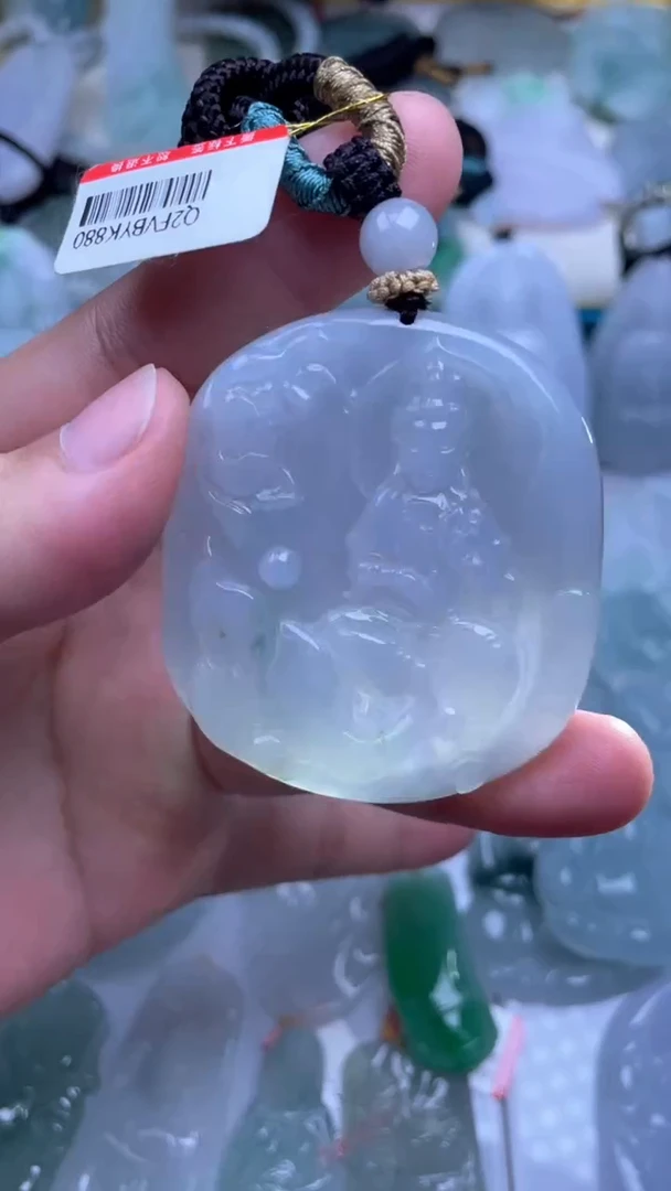 颈饰未镶嵌翡翠普贤
