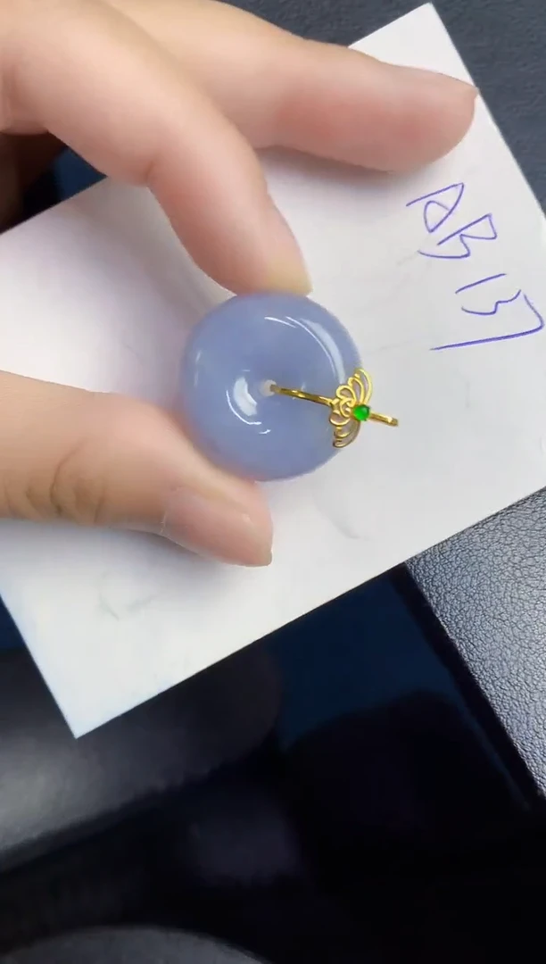 翡翠18K金镶嵌颈饰0000000000