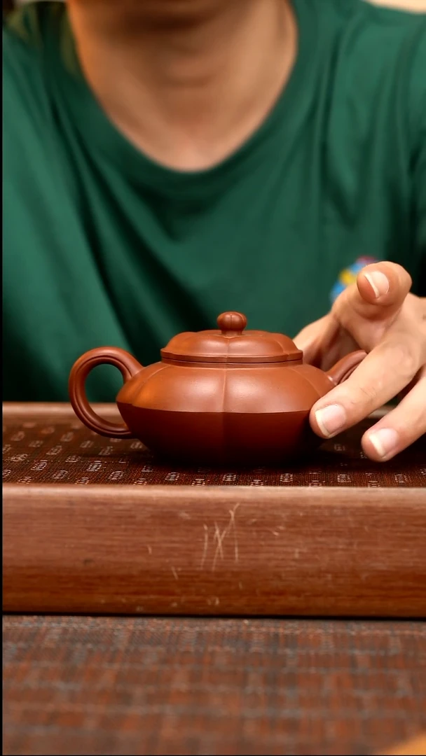 茶壶紫砂朱泥 合梅 筋纹