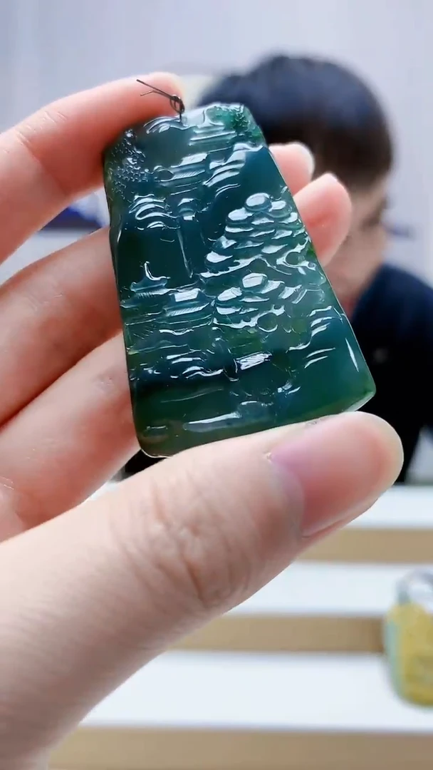 未镶嵌定制翡翠4868zm-毛货挂件8山水