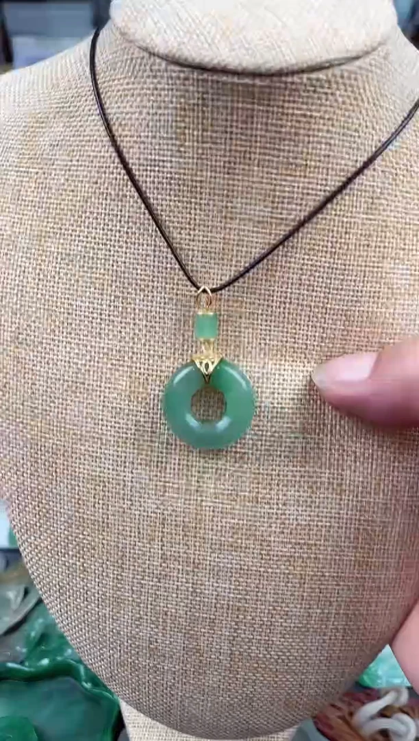 【闪购商品】石英质玉1未镶嵌高冰非洲翠