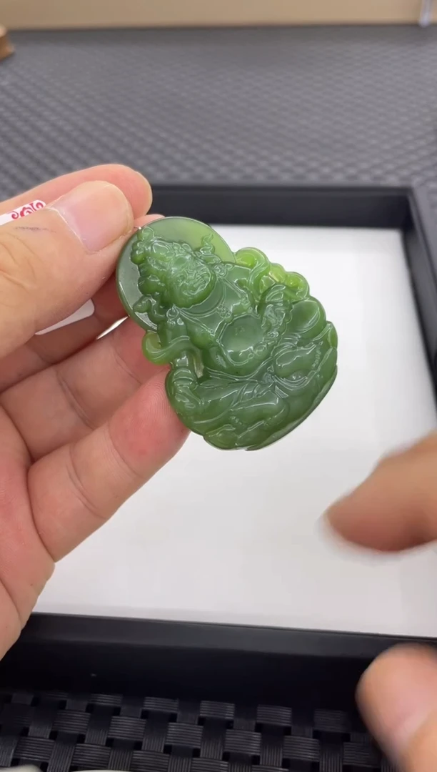 颈饰未镶嵌和田玉黄财财微矿点（多样性发一件）G1048