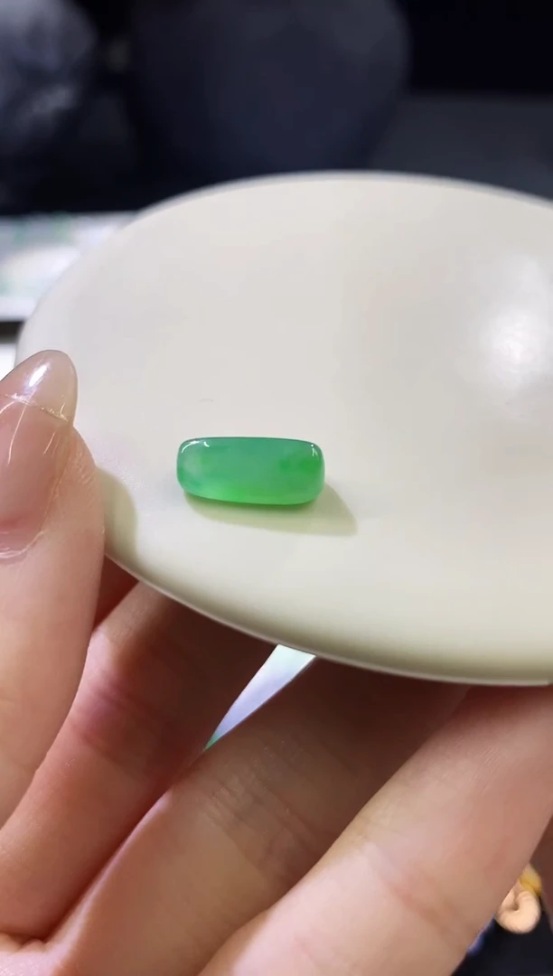 未镶嵌挂件翡翠特价随形