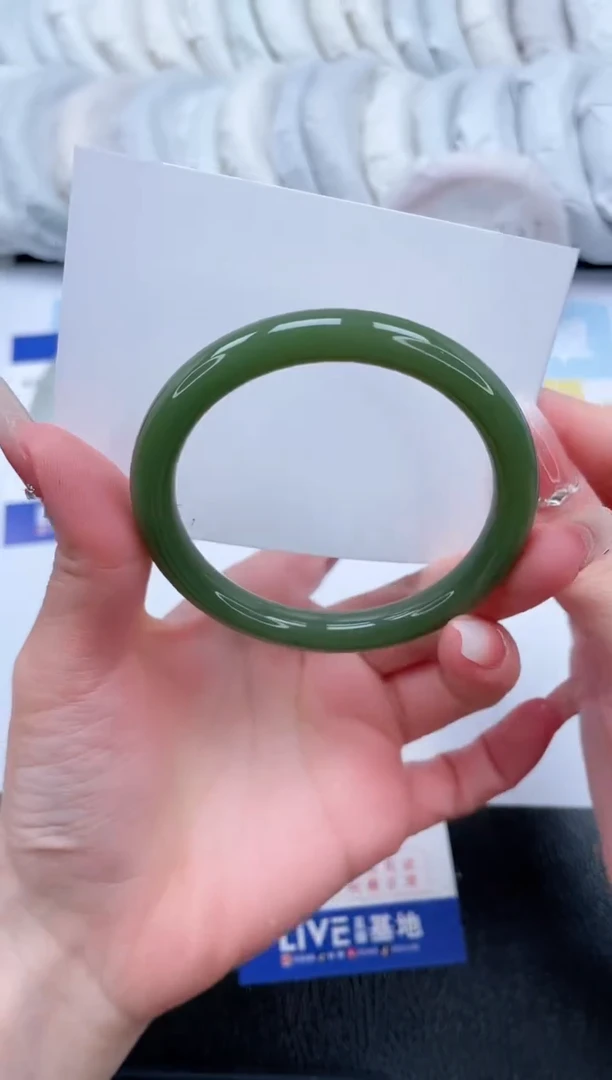 【闪购商品】石英质玉手镯未镶嵌T27-54.5