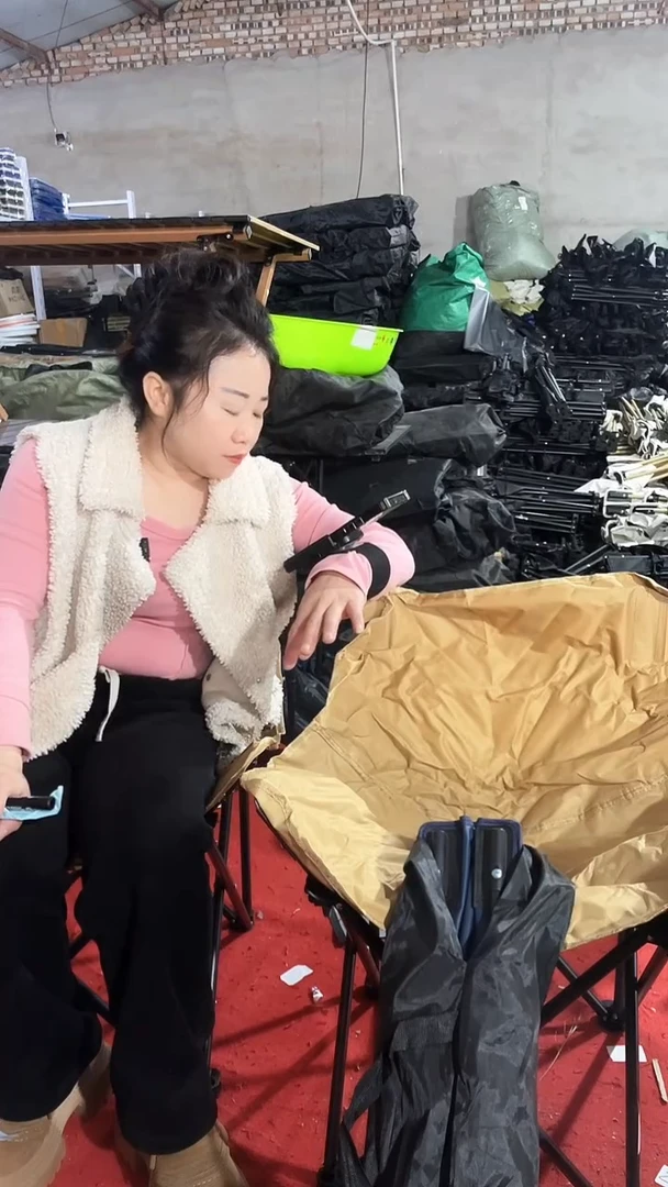 铁生锈 低背椅子 颜色随机