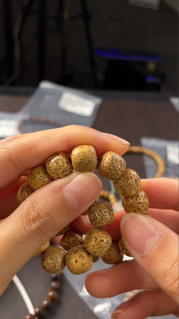 星月菩提手串精工级陈籽桶珠11*10手串