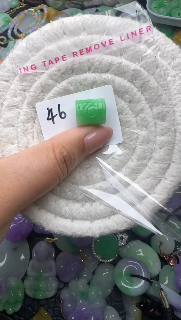 颈饰未镶嵌翡翠缅甸翡翠吊坠