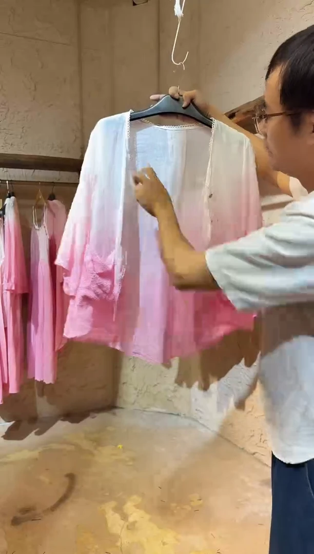 粉染上衣111111111111