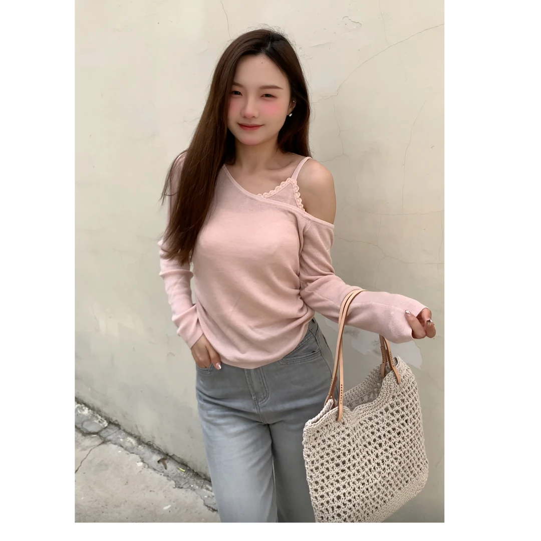 【壹点点甜】设计感蕾丝拼接斜肩超温柔针织衫女显瘦别致甜辣上衣