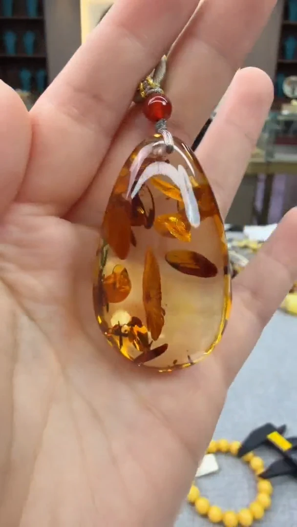 琥珀颈饰未镶嵌150号秒拍 假一罚三