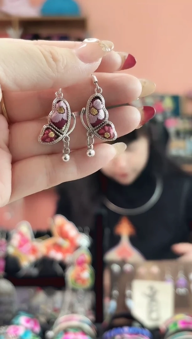 织绣艺枝独绣手工饰品10