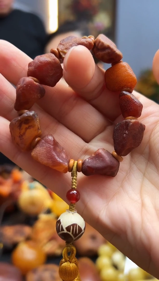 琥珀颈饰未镶嵌手捻