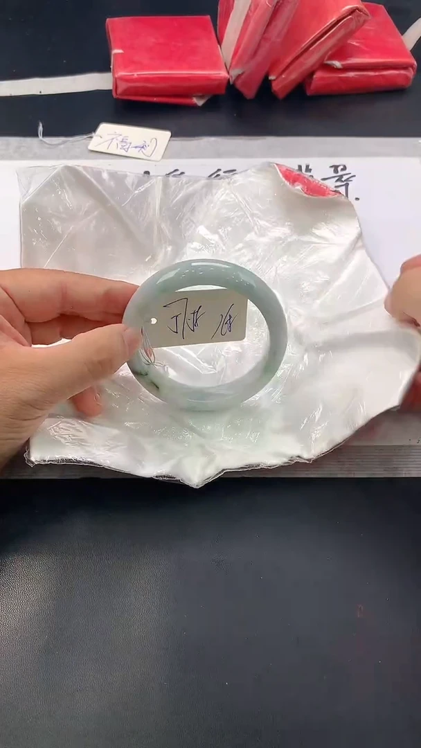 翡翠手镯未镶嵌29