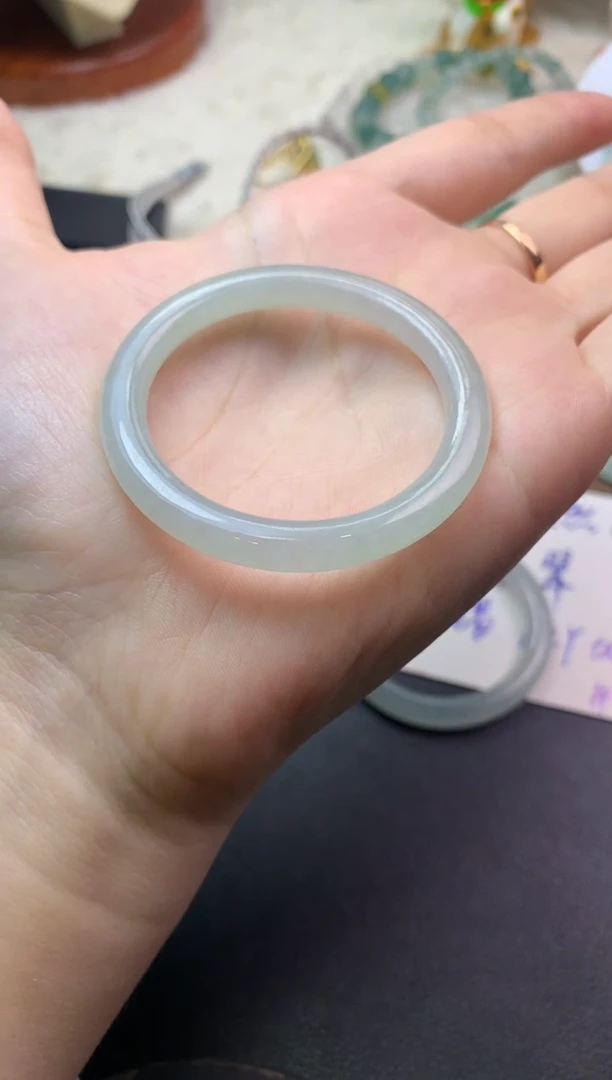 未镶嵌定制翡翠毛货