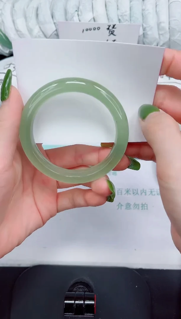 石英岩玉手镯未镶嵌61/58