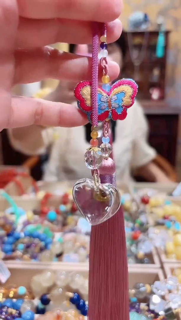 未镶嵌车挂水晶设计款珠串