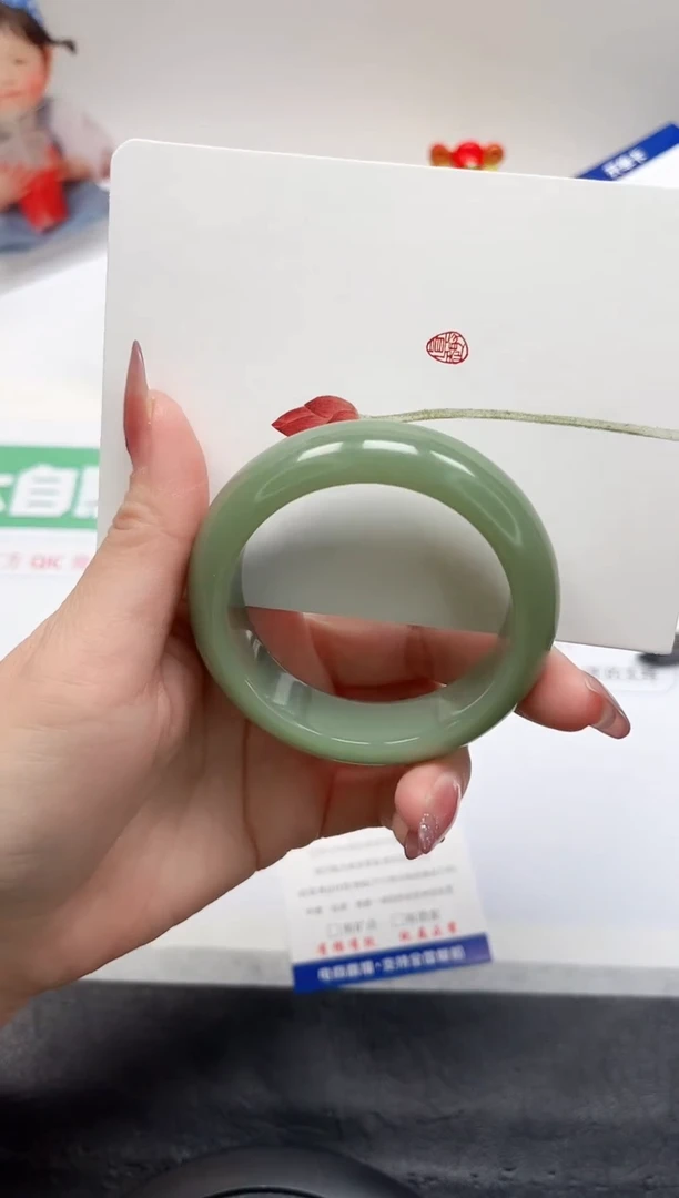 【闪购商品】石英质玉手镯未镶嵌191-52