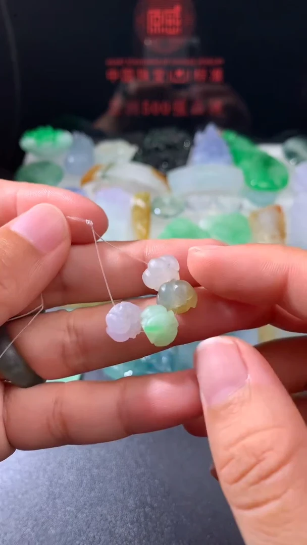 未镶嵌定制翡翠